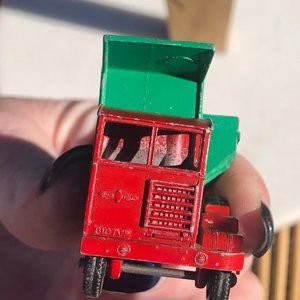 VINTAGE Matchbox Dump Truck
